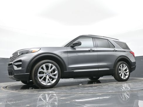 Used 2022 Ford Explorer Platinum w/ Equipment Group 601A image 42