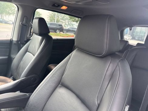Used 2023 Honda Odyssey Touring image 13