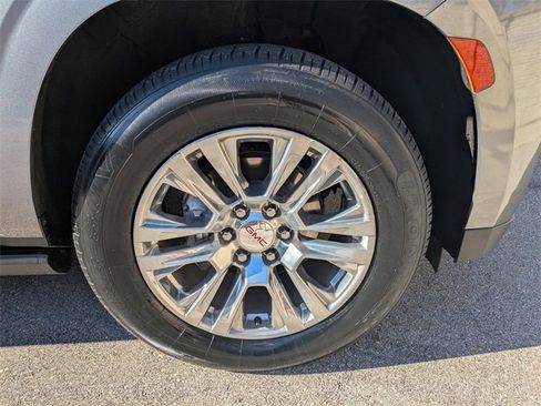 Used 2022 GMC Yukon Denali w/ Max Trailering Package image 12