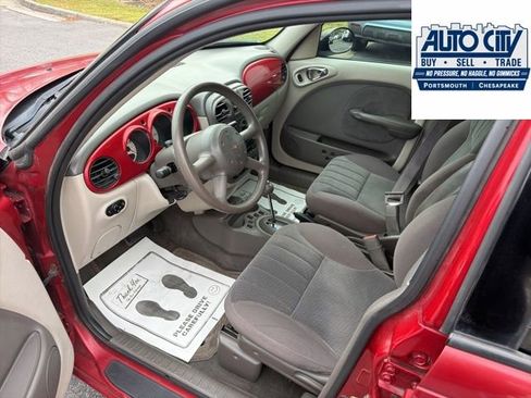 Used 2005 Chrysler PT Cruiser Touring w/ Moonroof Group FWD image 19