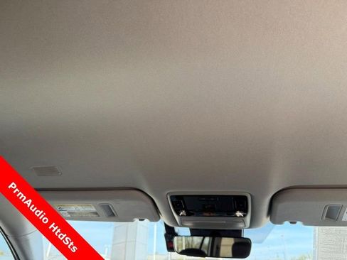 Used 2024 Toyota Grand Highlander FWD image 16