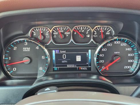 Used 2018 Chevrolet Silverado 1500 High Country AWD/4WD image 22