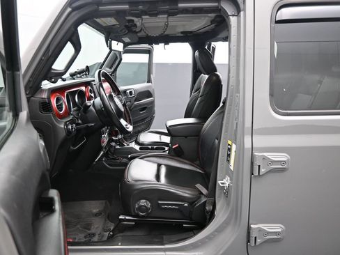 Used 2022 Jeep Gladiator Rubicon w/ LED Lighting Group AWD/4WD image 10