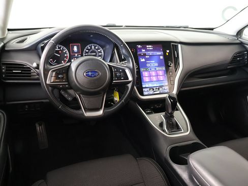 Used 2022 Subaru Outback Premium AWD/4WD image 2