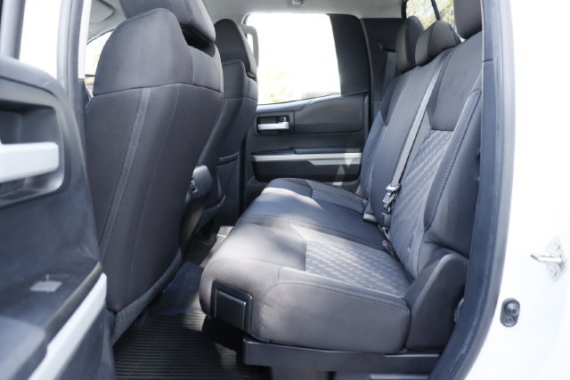 Used 2020 Toyota Tundra SR5 w/ SR5 Upgrade Package RWD image 29