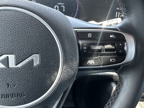 Certified 2023 Kia Sportage EX FWD image 25