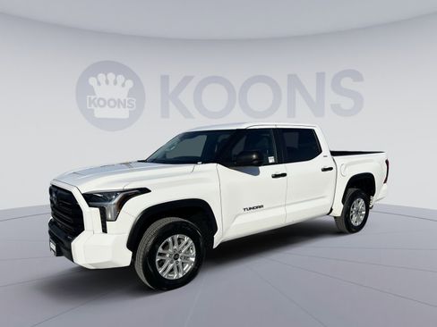 Used 2024 Toyota Tundra SR5 image 1