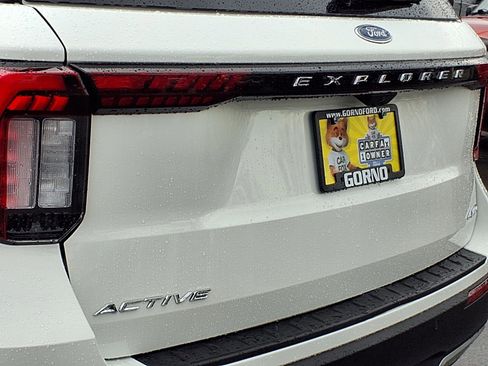 Used 2025 Ford Explorer Active w/ Active Comfort Package image 27