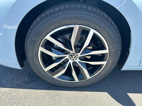 New 2026 Volkswagen Jetta SE FWD image 25