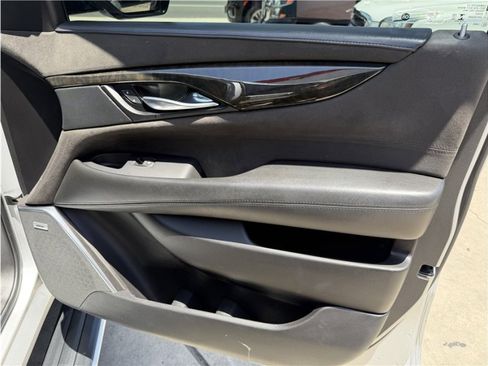 Used 2019 Cadillac Escalade Platinum AWD/4WD image 35