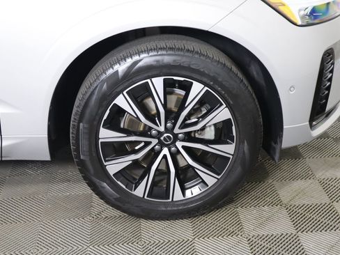 Used 2024 Volvo XC60 B5 Plus image 48