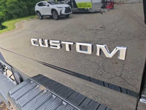 Used 2020 Chevrolet Silverado 2500 Custom w/ Custom Value Package AWD/4WD image 10