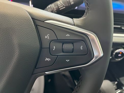 New 2026 Chevrolet Trax LT w/ Sunroof Package FWD image 18