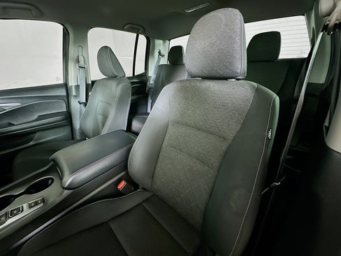 Used 2024 Honda Ridgeline Sport image 19