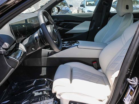 Used 2026 BMW 530i RWD image 16