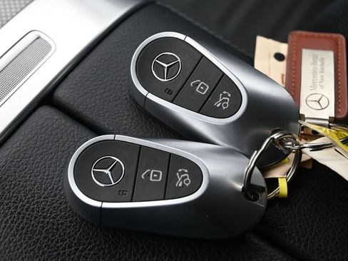 Used 2023 Mercedes-Benz C 300 4MATIC Sedan image 15