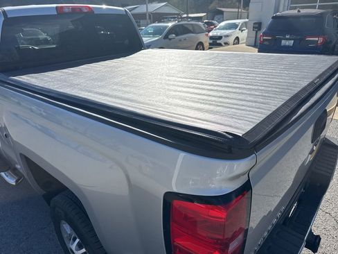 Used 2019 Chevrolet Silverado 2500 LT w/ Z71 Package, Off-Road AWD/4WD image 9