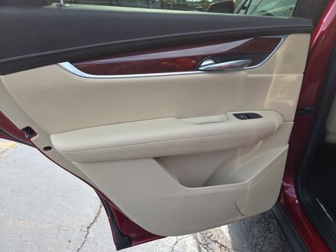 Used 2019 Cadillac XT5 Luxury FWD image 20