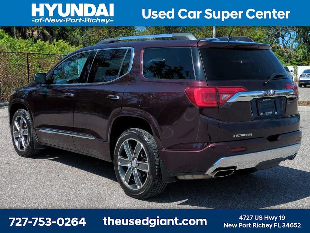 Used 2018 GMC Acadia Denali w/ Technology Package FWD image 3