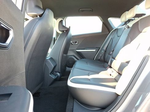 New 2026 Kia K4 GT-Line image 5