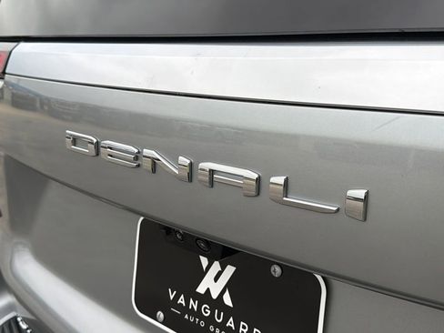 New 2026 GMC Yukon XL Denali w/ Denali Reserve Package image 9