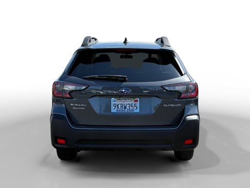 Used 2024 Subaru Outback Premium AWD/4WD image 4