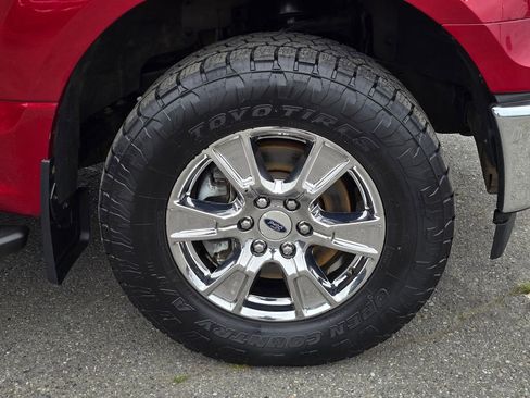 Used 2017 Ford F150 XLT w/ Equipment Group 302A Luxury AWD/4WD image 9