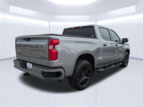 Used 2024 Chevrolet Silverado 1500 Custom w/ Turbomax Blackout Package image 4