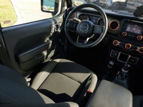 Used 2018 Jeep Wrangler Unlimited Sport image 21