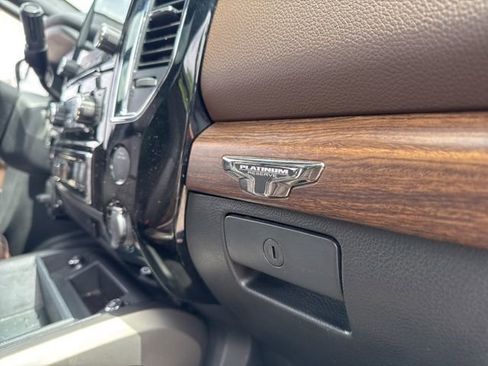 Used 2020 Nissan Titan Platinum Reserve AWD/4WD image 20
