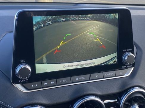 New 2025 Nissan Sentra SV image 3