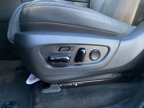 Used 2024 Lexus GX 550 550 Luxury w/ Accessory Package (Z1) image 11