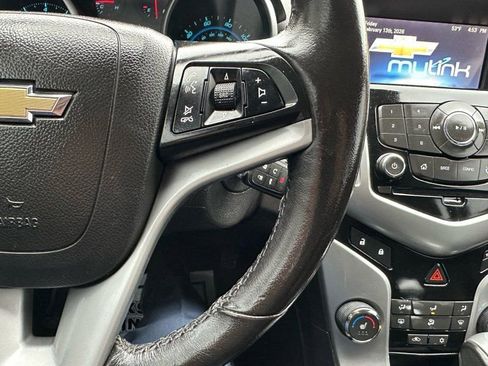 Used 2014 Chevrolet Cruze LT image 12