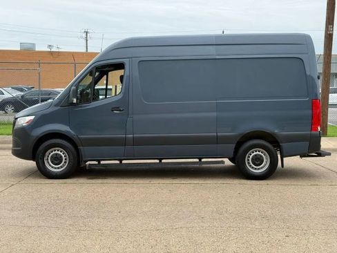 Used 2019 Mercedes-Benz Sprinter 144 image 9