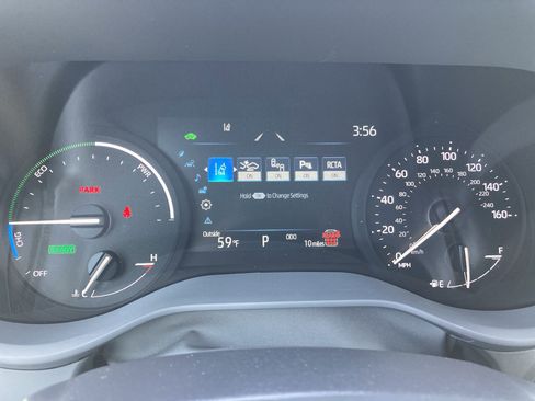 Certified 2025 Toyota Sienna XLE image 10