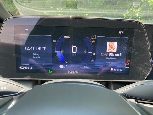 Used 2025 Chevrolet Equinox EV LT FWD image 22
