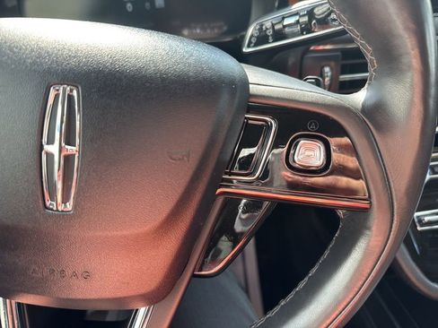 Used 2022 Lincoln Corsair Reserve w/ Equipment Group 201A image 12