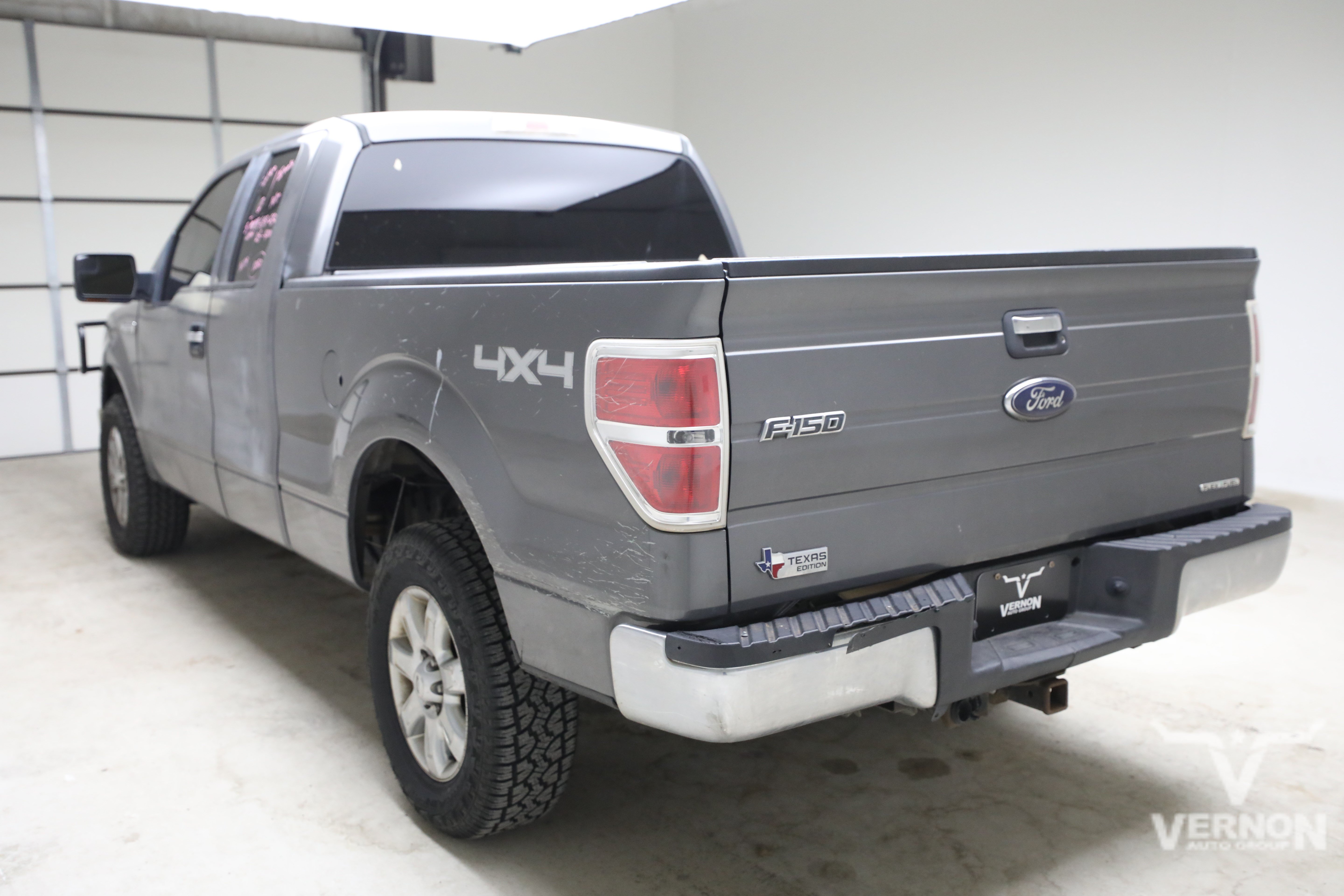 Used 2013 Ford F150 XLT w/ XLT Chrome Pkg AWD/4WD image 2