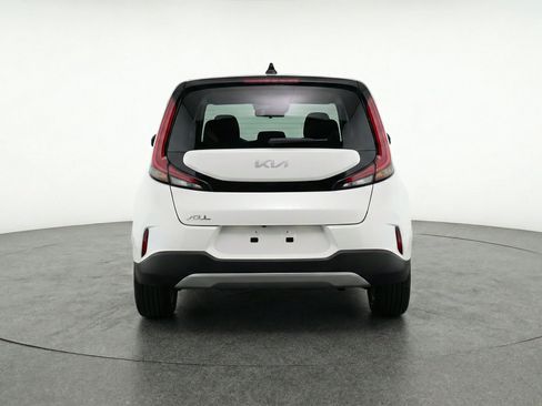 Used 2025 Kia Soul LX w/ LX Technology Package FWD image 7