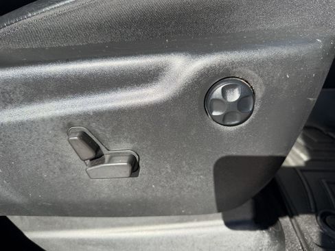 Used 2021 Jeep Grand Cherokee Limited w/ Luxury Group II image 28