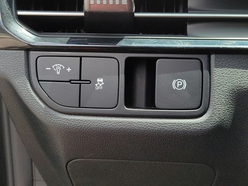 Used 2026 Kia Sportage LX FWD image 15