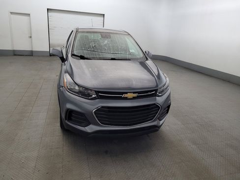 Used 2020 Chevrolet Trax LS w/ Tint and Cruise Package AWD/4WD image 14