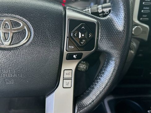 Used 2022 Toyota 4Runner SR5 RWD image 24