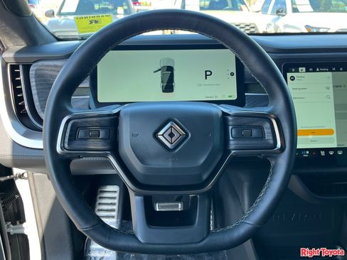 Used 2023 Rivian R1S Adventure AWD/4WD image 21