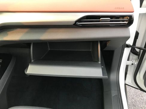 Used 2021 Volkswagen ID.4 Pro S w/ ID.4 Protection Package (IPT) image 96