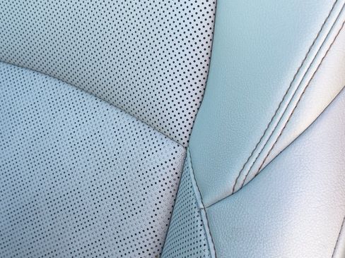 Used 2024 Toyota Tacoma Limited w/ Limited Package (LT) image 24