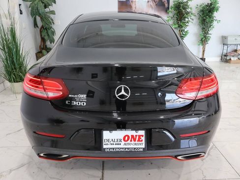 Used 2017 Mercedes-Benz C 300 Coupe image 4