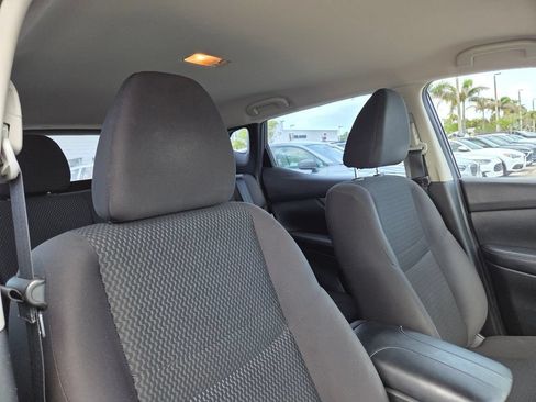 Used 2020 Nissan Rogue Sport S FWD image 16