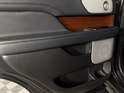 Used 2023 Lincoln Navigator Reserve image 31