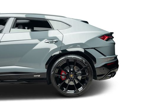 Used 2023 Lamborghini Urus S AWD/4WD image 26